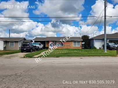 Photo - 1807 Tiger Ln
