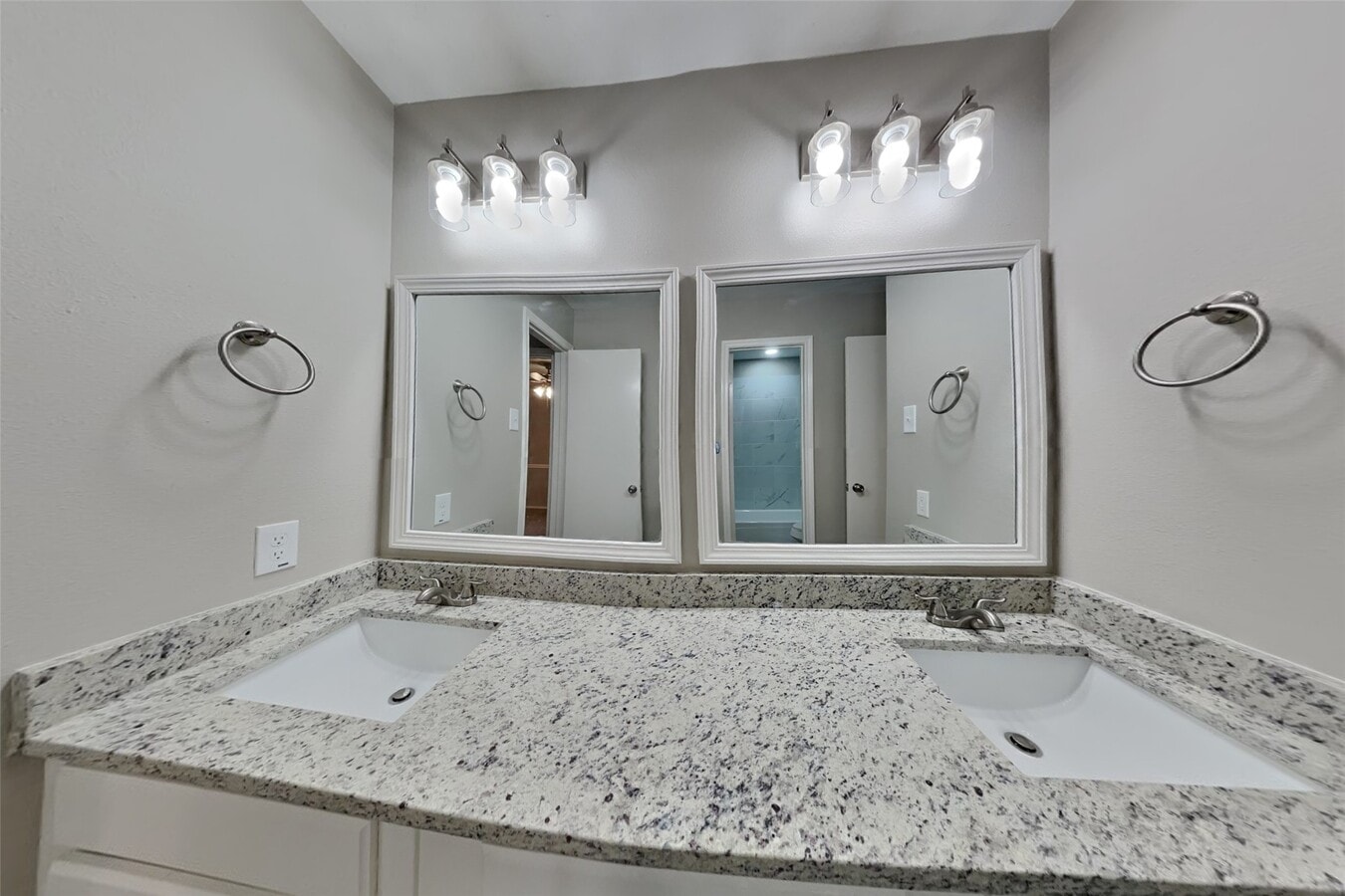 Photo - 4622 Pecan Grove Dr