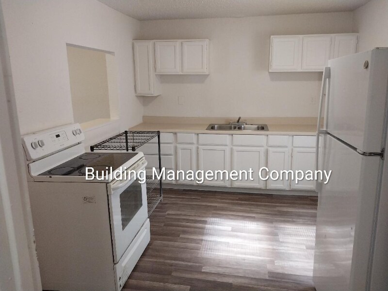 Photo - 4325 Garfield Ave