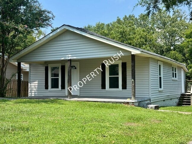 Building Photo - 106 Champion Rd