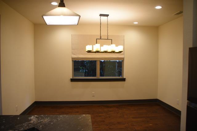 Photo - 2815 Merrimac St