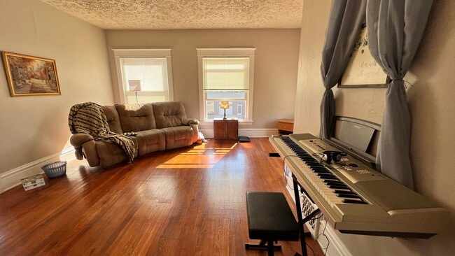 Photo - 1211 Bridge St NW Unidad Apt 2F