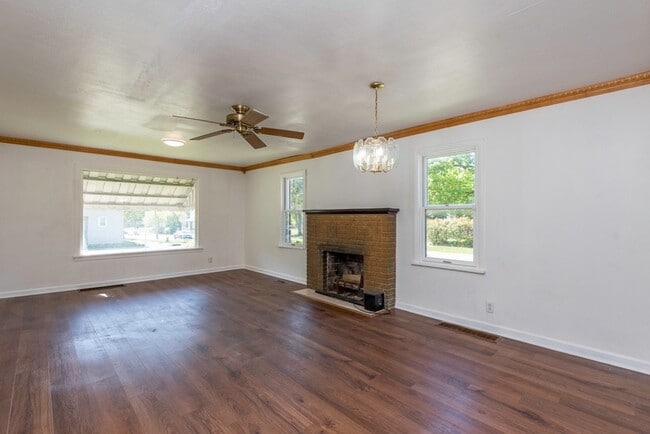 Photo - 903 S McAlister Ave