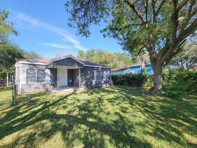 Photo - RECENTLY REMODELED HOME IN LA MARQUE