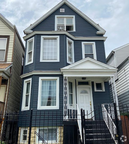 Building Photo - 2338 N Ridgeway Ave Rental