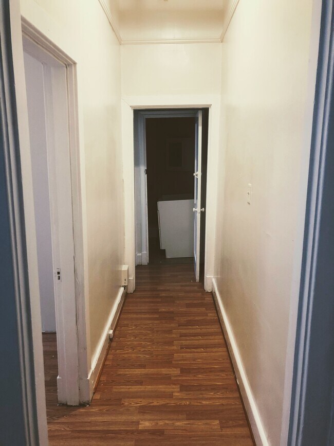 Hallway - 2618 Grove Ave Unit 105