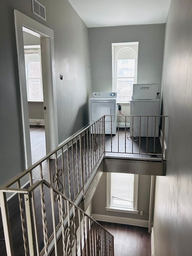 Photo - 1737 Madison St Unit 1737-2 Madison St