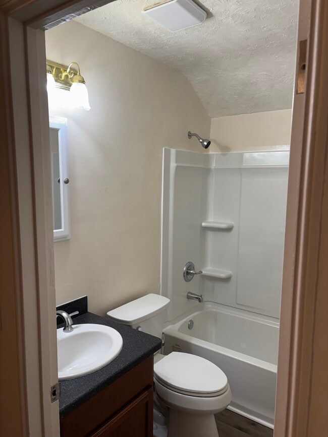 Photo - 10105 N Wesley Rd