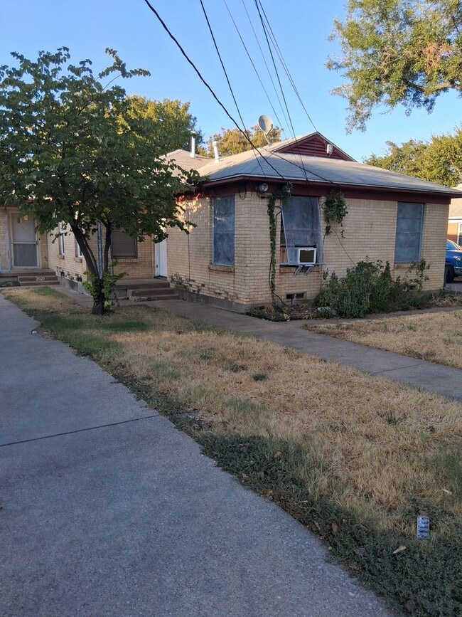 Building Photo - 3019-3021 Avon St. Unit 3019