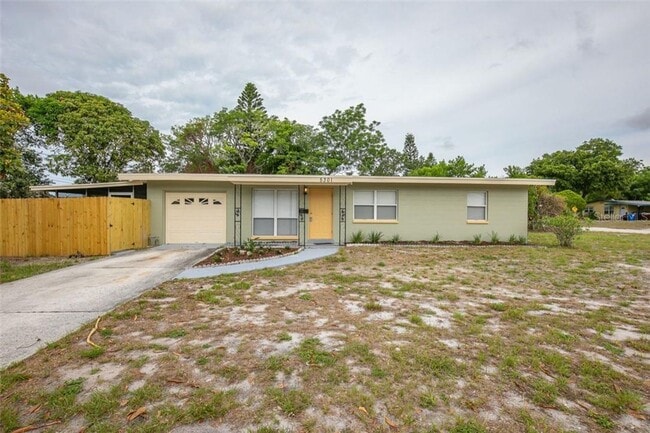 Photo - Call Today to Tour This Great 3-bedroom House Available for Rent in Beautiful St Petersburg!