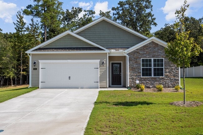 Building Photo - Beautifully designed 4-bedroom, 2-bath ranch