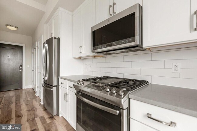 Photo - 1800 Mt Vernon Ave Unidad 401