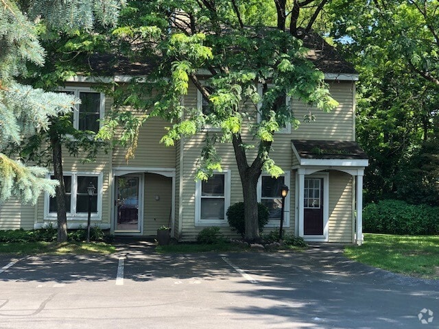 Building Photo - 13 Wilton Ct Rental