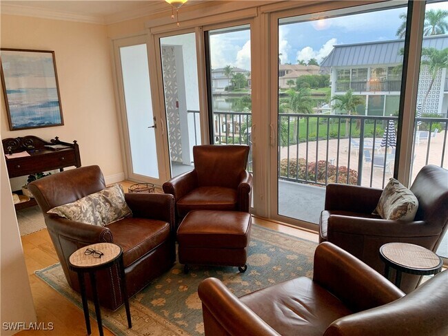Photo - 333 Harbour Dr Unit 211