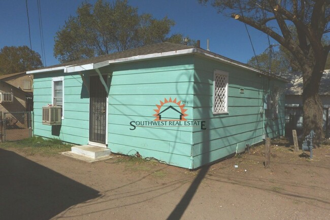 All Bills Paid--2 bed 1 bath home - All Bills Paid--2 bed 1 bath home