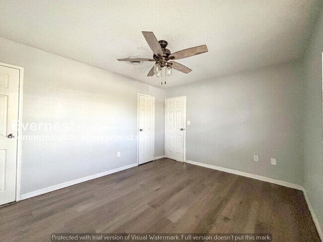 Photo - 2112 Wolf Rd