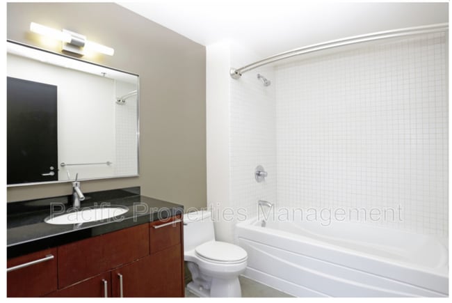 Photo - 411 W 5th St Unit 1020