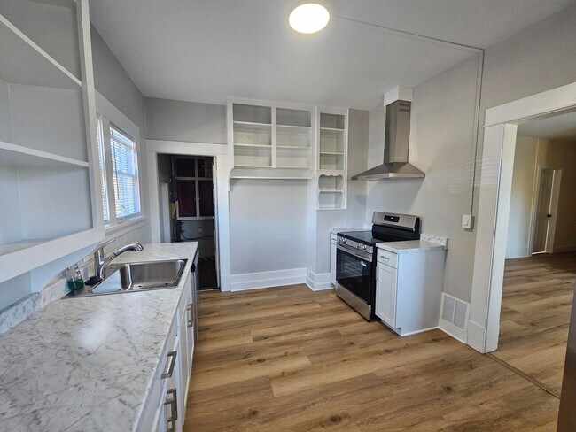 Photo - 1513 12th St