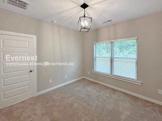 Photo - 49 River Birch Ln