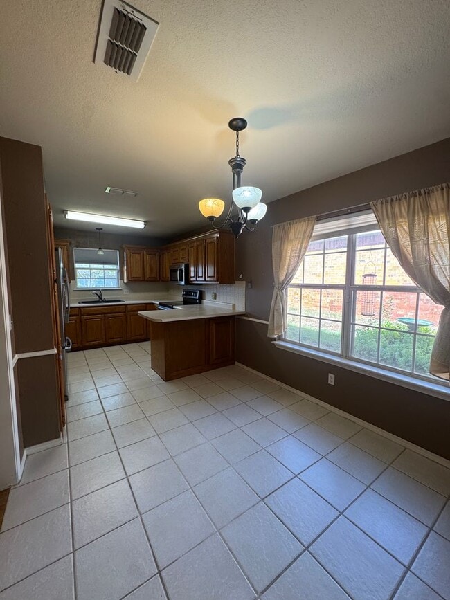 4210 Catalpa Ln
