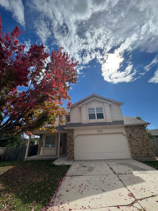 Building Photo - Charming 5 Bed 3 Bath House