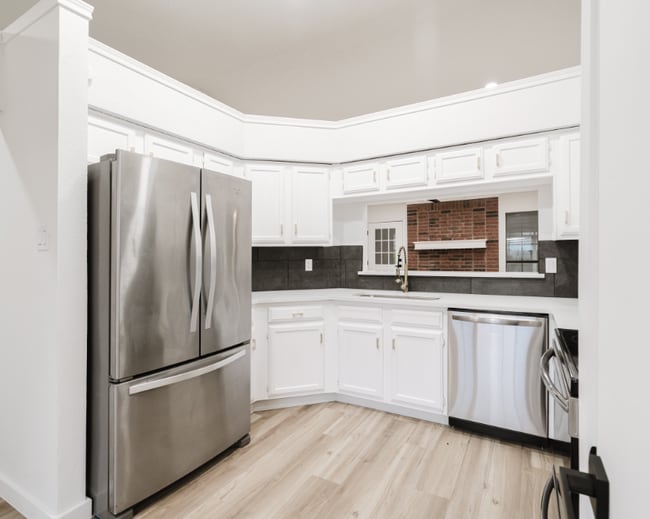 Photo - 301 Sheffield Dr