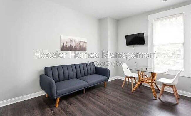 Photo - 556 Fletcher Ave Unit B
