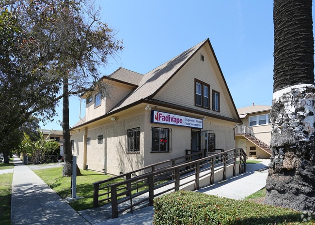 Photo - 3995 Inglewood Blvd