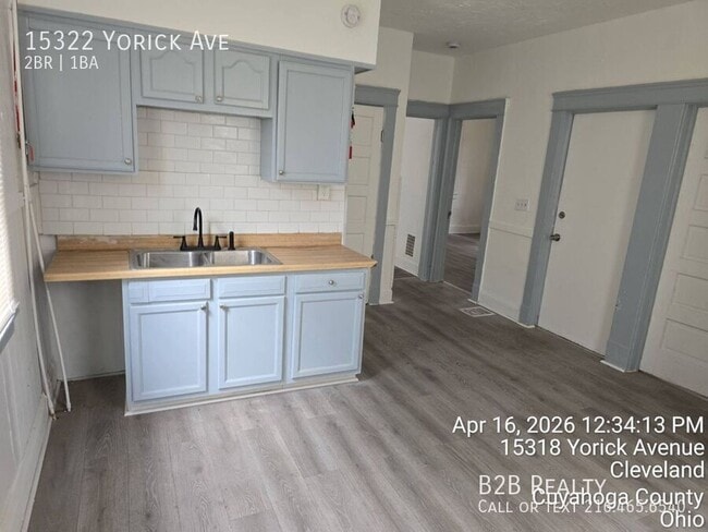 Photo - 15322 Yorick Ave