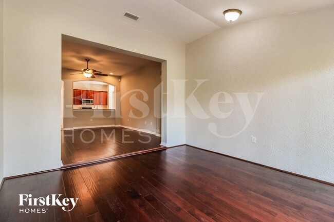 Photo - 6201 Gannetdale Dr