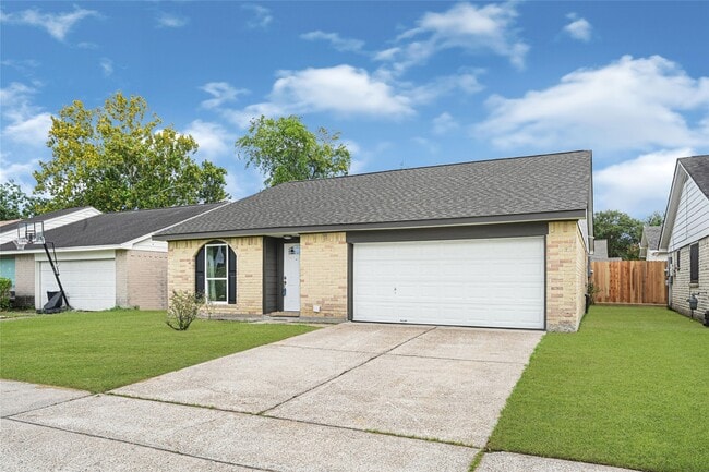 Photo - 15322 Bedford Glen Dr