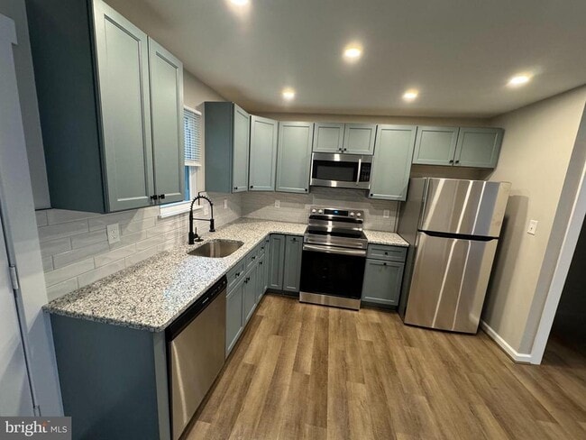 Photo - 252 Mansion Pkwy