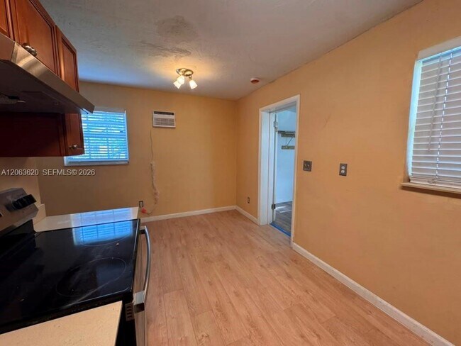 Photo - 18331 NW 2nd Ct