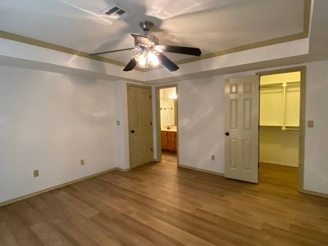 Photo - 4 Bedroom With Downstairs Master Bed