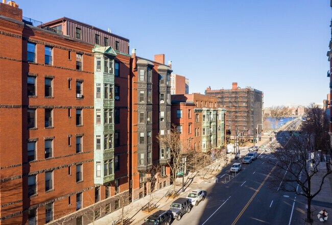 Exterior - 31 Massachusetts Ave