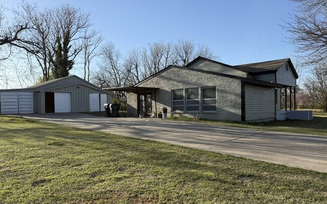 Photo - 6521 N Lottie Ave