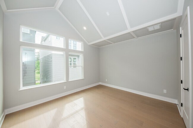 Photo - 1312 Heslep St