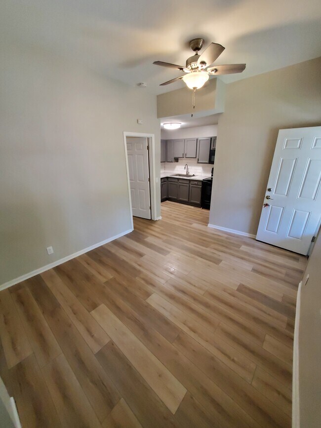 Photo - 202 N Blair St