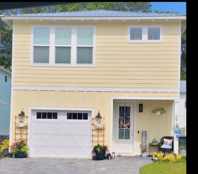 Photo - 29 Lighthouse Pointe Blvd