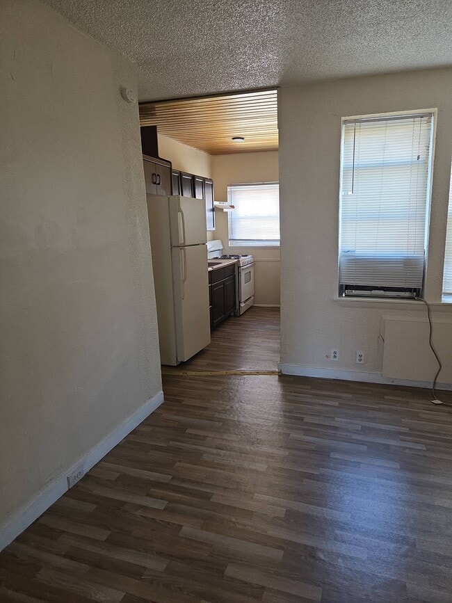 Photo - 1603 S Dover St