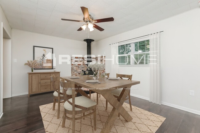 Photo - 1407 Sunridge Rd