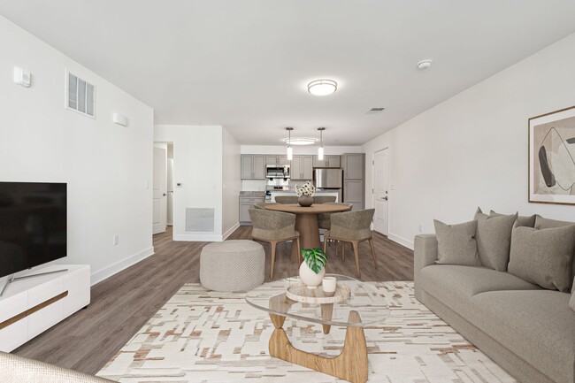 Photo - Magnolia Gardens