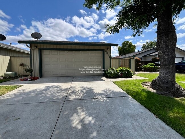 Building Photo - 6019 Carolina Cir