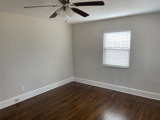 Building Photo - 1418 Nassau Blvd