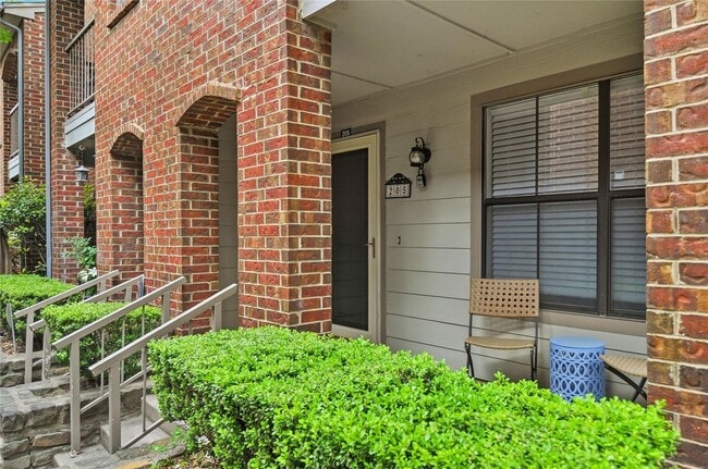 Photo - Beautiful Townhome in Gated Community