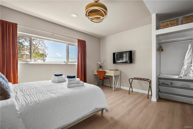 Photo - 9150 10th Ave