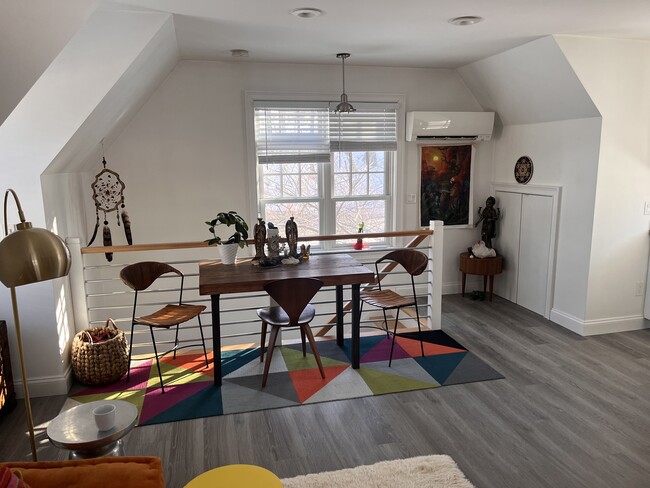 Building Photo - 196 Sheephill Rd Unit #Detached