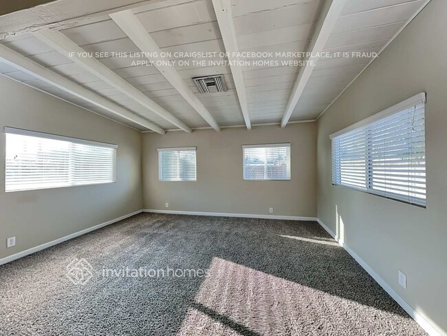 Photo - 20252 Archwood St