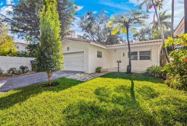 1750 Espanola Dr