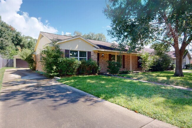 Photo - 5850 Braesheather Dr